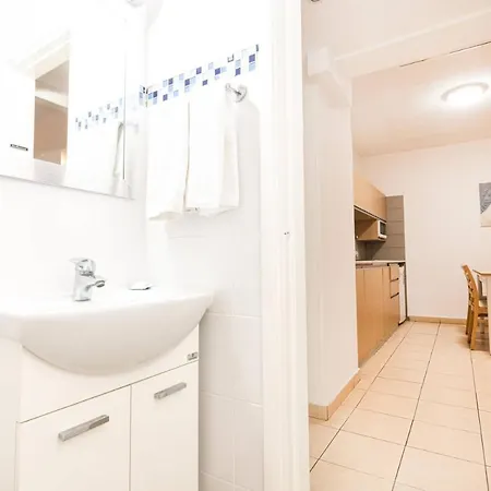 Hotel apartamentowy Vrissaki