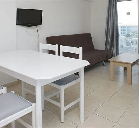 Vrissaki Aparthotel